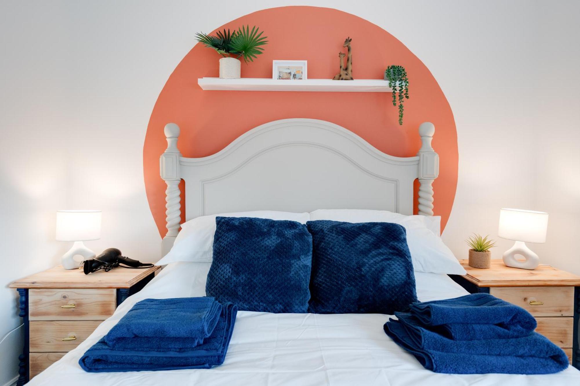 Shawe House - 10 Minute Mcr Airport - Free Parking Villa Wythenshawe Rom bilde